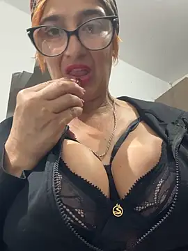 Snapshot of anastasia_and_jordan chatting on April 24, 2026, 7:21 am anastasia and jordan online show from April 24, 2026, 7:21 am