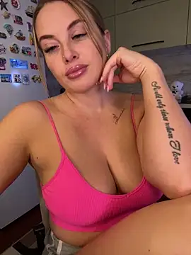 Cute Hot Alice online show from February 9, 2026, 8:18 pm