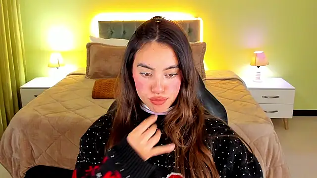  Charlotte evans 1 online show from September 18, 2025, 11:30 pm