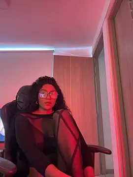 Snapshot of Jessie-pradoo chatting on November 2, 2025, 6:35 pm Jessie-pradoo online show from November 2, 2025, 6:35 pm