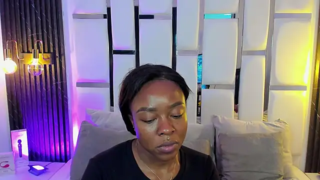 mia schwarz online show from October 22, 2025, 10:08 pm