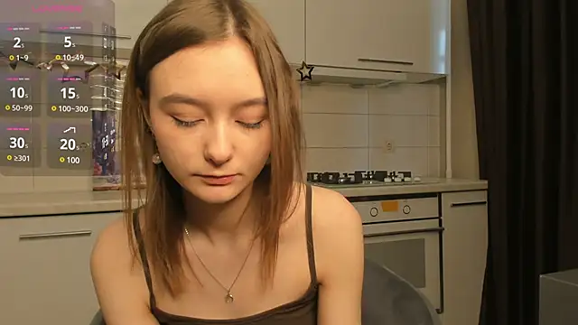 Snapshot of AngieDeans chatting on February 28, 2025, 8:09 am AngieDeans online show from February 28, 2025, 8:09 am