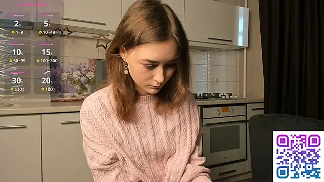 Snapshot of AngieDeans chatting on March 6, 2025, 5:35 am AngieDeans online show from March 6, 2025, 5:35 am