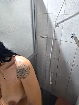 Sweet-diamondxxx online show from November 14, 2025, 1:26 pm