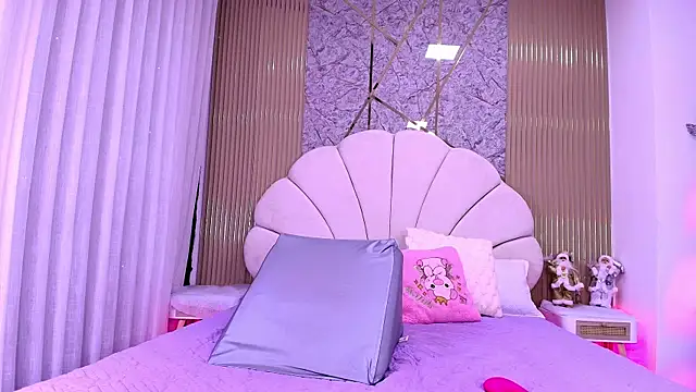 Snapshot of aisha_sh chatting on January 10, 2026, 12:00 pm aisha sh online show from January 10, 2026, 12:00 pm