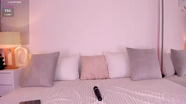 alisson 81 online show from March 13, 2025, 6:26 am