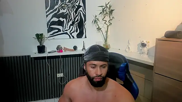 Snapshot of Daemon21 chatting on November 27, 2025, 9:37 pm Daemon21 online show from November 27, 2025, 9:37 pm