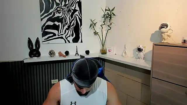 Snapshot of Daemon21 chatting on December 14, 2025, 9:53 pm Daemon21 online show from December 14, 2025, 9:53 pm