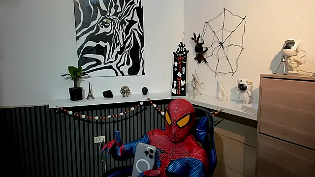 Snapshot of Daemon21 chatting on October 30, 2025, 9:33 pm Daemon21 online show from October 30, 2025, 9:33 pm