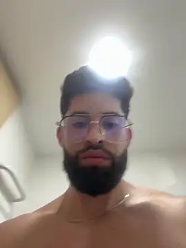 Snapshot of Daemon21 chatting on February 15, 2025, 2:47 am Daemon21 online show from February 15, 2025, 2:47 am