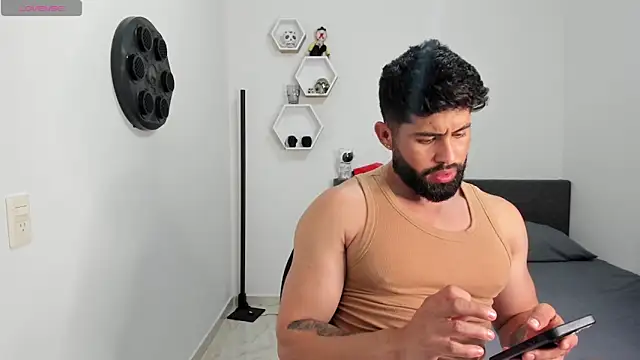 Snapshot of Daemon21 chatting on January 31, 2025, 11:56 pm Daemon21 online show from January 31, 2025, 11:56 pm