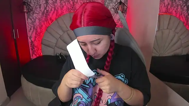 Snapshot of larissa01_ chatting on March 15, 2025, 2:56 am larissa01 online show from March 15, 2025, 2:56 am