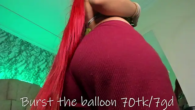 Snapshot of larissa01_ chatting on March 18, 2025, 6:50 am larissa01 online show from March 18, 2025, 6:50 am