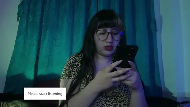 Snapshot of larissa01_ chatting on December 16, 2025, 12:04 am larissa01 online show from December 16, 2025, 12:04 am