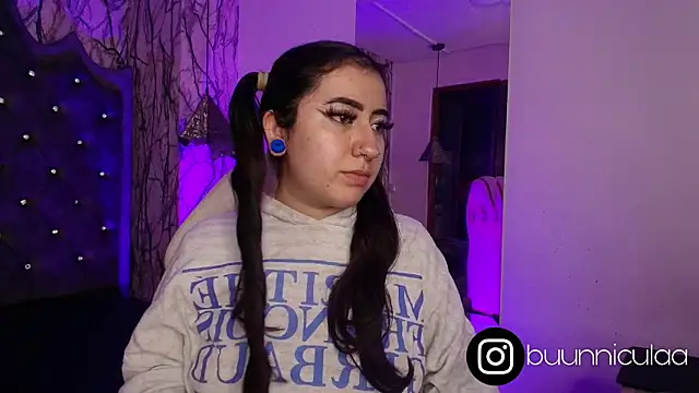 Snapshot of larissa01_ chatting on September 19, 2025, 4:49 am larissa01 online show from September 19, 2025, 4:49 am