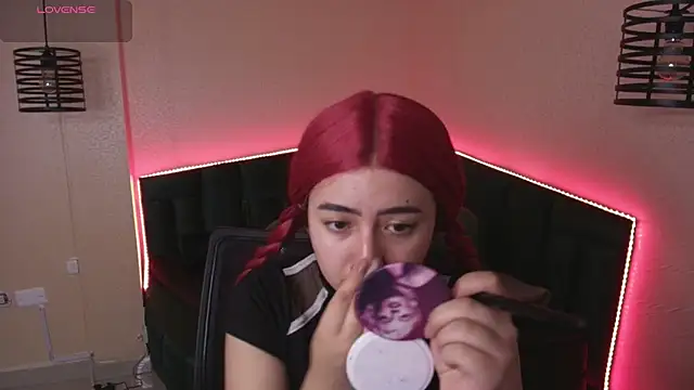 Snapshot of larissa01_ chatting on March 20, 2025, 3:02 am larissa01 online show from March 20, 2025, 3:02 am