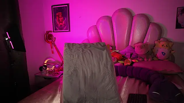 LilithAsmodeus  online show from October 17, 2025, 10:44 pm