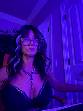 Snapshot of karrmmaa chatting on November 16, 2025, 2:27 am karrmmaa online show from November 16, 2025, 2:27 am