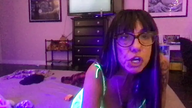 Snapshot of karrmmaa chatting on October 2, 2025, 4:16 am karrmmaa online show from October 2, 2025, 4:16 am