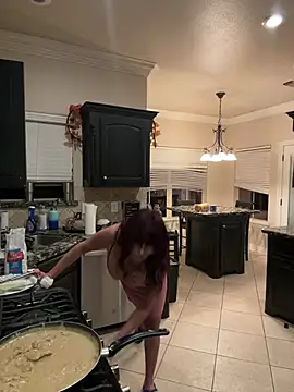 Snapshot of karrmmaa chatting on February 16, 2026, 5:06 am karrmmaa online show from February 16, 2026, 5:06 am