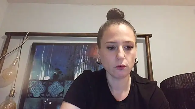 Audrey hotty online show from November 26, 2025, 3:39 am