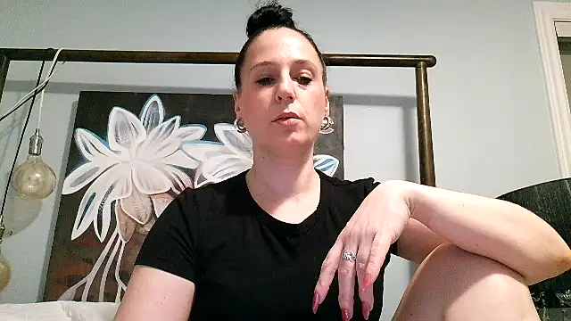 Audrey hotty online show from March 9, 2026, 12:58 am