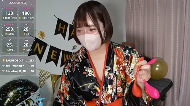 Snapshot of sara__xx__love chatting on January 2, 2025, 4:20 am sara  xx  love online show from January 2, 2025, 4:20 am