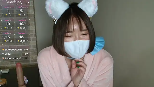 Snapshot of sara__xx__love chatting on December 10, 2024, 4:13 am sara  xx  love online show from December 10, 2024, 4:13 am