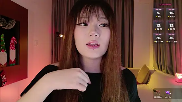 Snapshot of KitayamaChu chatting on December 15, 2025, 6:14 pm KitayamaChu online show from December 15, 2025, 6:14 pm