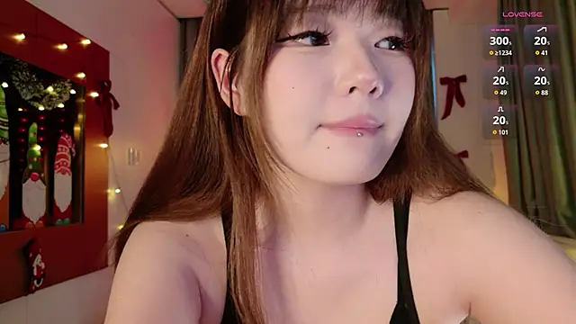 Snapshot of KitayamaChu chatting on December 18, 2025, 12:05 am KitayamaChu online show from December 18, 2025, 12:05 am