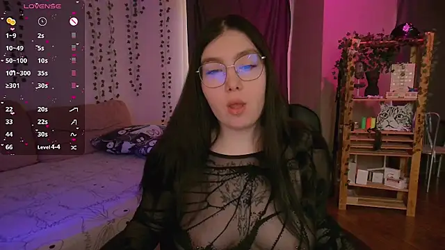 Snapshot of Arizonaa_Muse chatting on January 15, 2026, 4:05 am Arizonaa Muse online show from January 15, 2026, 4:05 am