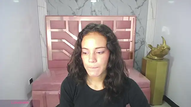 Snapshot of Tyna_ch chatting on March 12, 2025, 4:24 pm Tyna ch online show from March 12, 2025, 4:24 pm