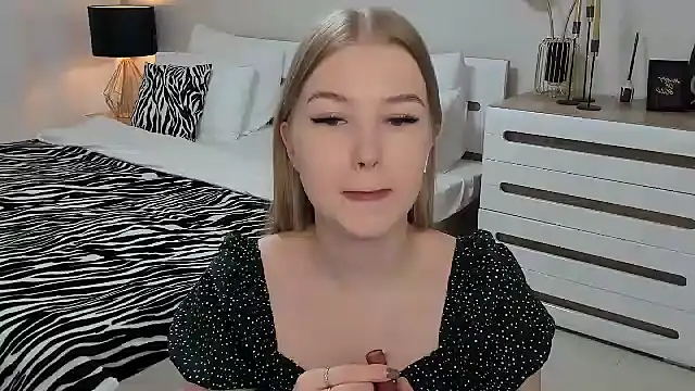 shy  lady online show from March 17, 2025, 3:14 am