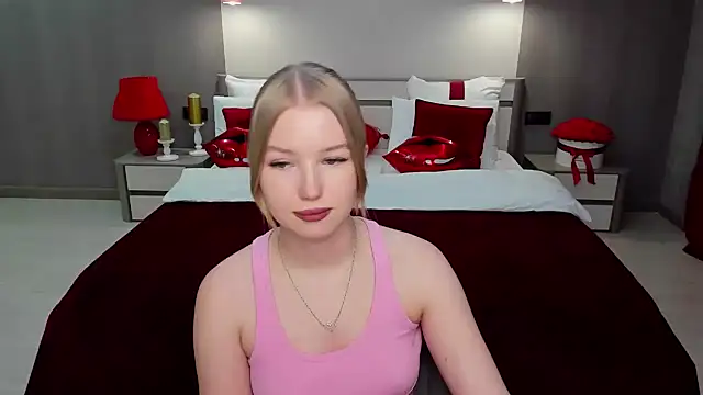 shy  lady online show from February 25, 2025, 9:48 pm