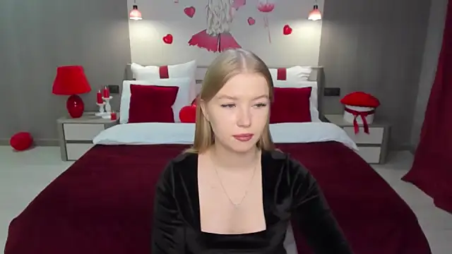 shy  lady online show from February 18, 2025, 6:04 pm