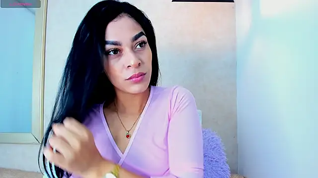 Snapshot of Yasiir_0229 chatting on October 28, 2025, 3:29 am Yasiir 0229 online show from October 28, 2025, 3:29 am