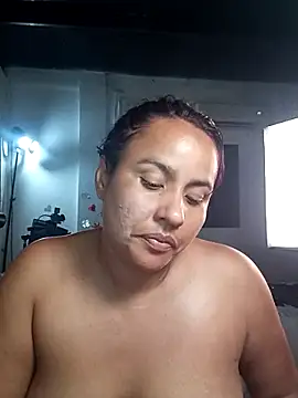 Snapshot of Kyara_Queen chatting on October 25, 2025, 7:58 pm Kyara Queen online show from October 25, 2025, 7:58 pm