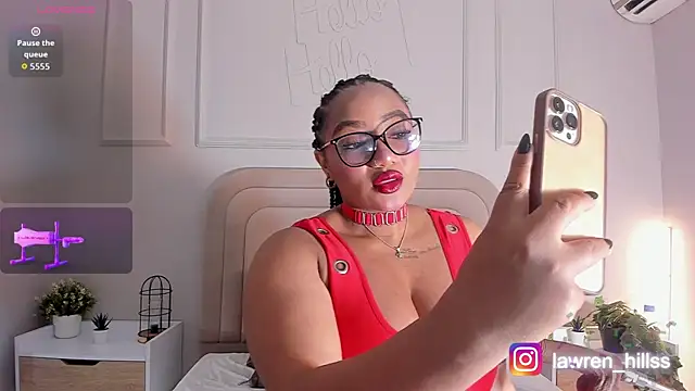 Snapshot of Lilithcaballero chatting on November 12, 2025, 4:05 am Lilithcaballero online show from November 12, 2025, 4:05 am