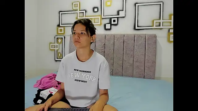 Snapshot of FerneyManti chatting on January 6, 2026, 1:15 pm FerneyManti online show from January 6, 2026, 1:15 pm