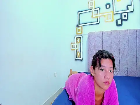 Snapshot of FerneyManti chatting on December 3, 2025, 2:16 pm FerneyManti online show from December 3, 2025, 2:16 pm