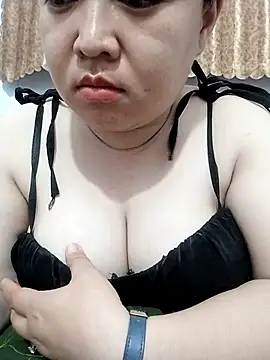 VyOanh2K online show from May 11, 2026, 4:04 pm