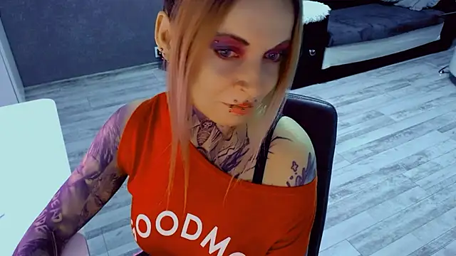 Snapshot of InesGold chatting on March 12, 2026, 8:18 am InesGold online show from March 12, 2026, 8:18 am