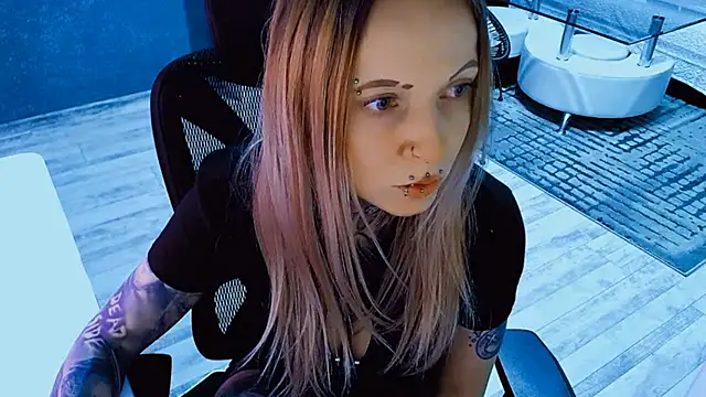 Snapshot of InesGold chatting on April 8, 2026, 8:10 pm InesGold online show from April 8, 2026, 8:10 pm