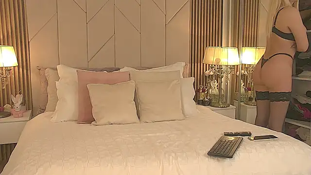 Blanche Summer online show from March 31, 2026, 11:34 am