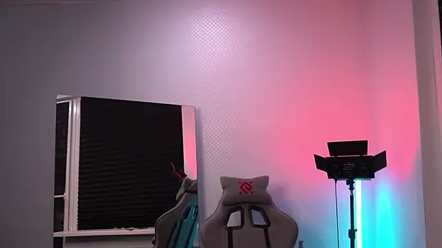 Bruno Banani online show from October 24, 2025, 3:44 pm