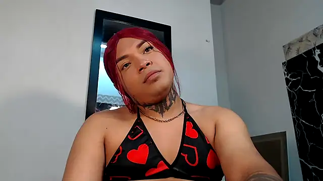 Snapshot of KristalTsXXX chatting on May 8, 2026, 2:32 pm KristalTsXXX online show from May 8, 2026, 2:32 pm