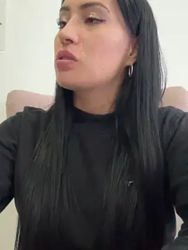 Snapshot of Sara_luna_ chatting on February 18, 2026, 9:55 pm Sara luna online show from February 18, 2026, 9:55 pm