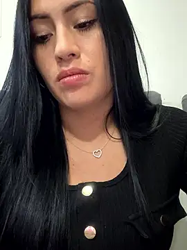 Snapshot of Sara_luna_ chatting on January 7, 2026, 10:37 pm Sara luna online show from January 7, 2026, 10:37 pm