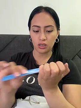 Snapshot of Sara_luna_ chatting on February 17, 2026, 4:59 pm Sara luna online show from February 17, 2026, 4:59 pm