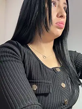 Sara luna  online show from February 27, 2025, 3:15 pm